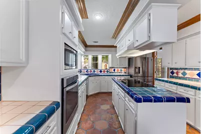 5718 Glenmere Lane, Spring, TX 77379 - Photo 11