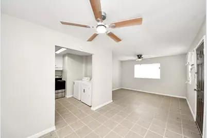 3910 Hoffman St #3, Houston, TX 77026 - Photo 13