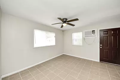 3910 Hoffman St #3, Houston, TX 77026 - Photo 11