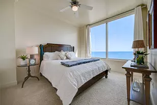 801 E Beach Dr, Galveston, TX 77550 - Photo 9