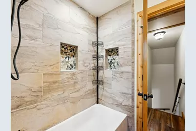 101-1/2 Avenue J, Dickinson, TX 77539 - Photo 15