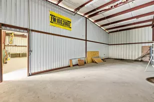 101-1/2 Ave J, Dickinson, TX 77539 - Photo 27