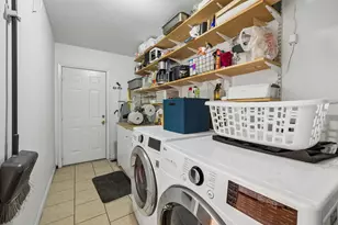 7930 Cedel Dr, Houston, TX 77055 - Photo 11
