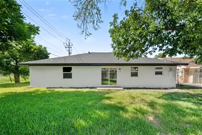 5102 Tavenor Lane, Houston, TX 77048 - Photo 9