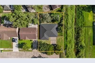 5102 Tavenor Lane, Houston, TX 77048 - Photo 11