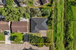 5102 Tavenor Ln, Houston, TX 77048 - Photo 11