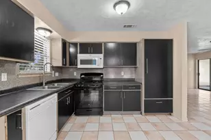 1103 Haines Dr, College Station, TX 77840 - Photo 15
