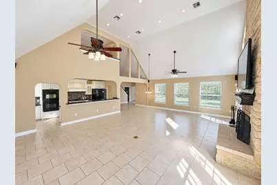 228 Fawn Trail, Lake Jackson, TX 77566 - Photo 5