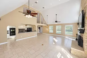 228 Fawn Trail, Lake Jackson, TX 77566 - Photo 5