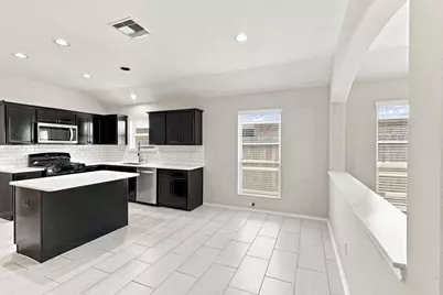 2913 Landing Edge Lane, League City, TX 77539 - Photo 11