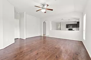 2913 Landing Edge Ln, League City, TX 77539 - Photo 15