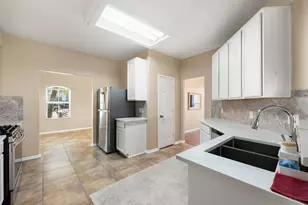 5911 Rosemary Circle, Baytown, TX 77521 - Photo 11