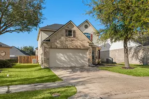 5911 Rosemary Circle, Baytown, TX 77521 - Photo 3