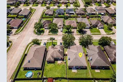104 Laurel Meadow Court, La Marque, TX 77568 - Photo 41