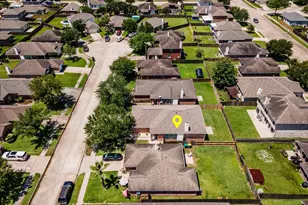 104 Laurel Meadow Ct, La Marque, TX 77568 - Photo 33