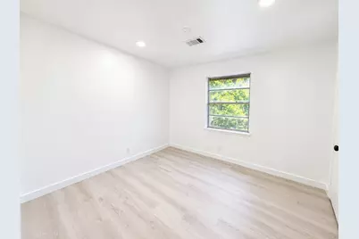 10807 Safeguard Street, Houston, TX 77047 - Photo 13