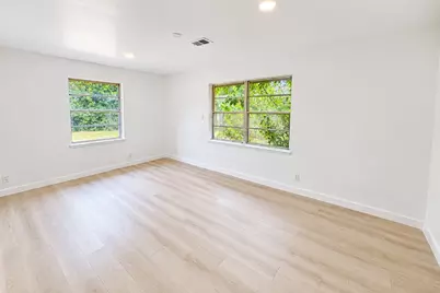 10807 Safeguard Street, Houston, TX 77047 - Photo 11