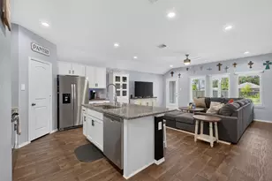 815 Republic Rd, New Caney, TX 77357 - Photo 13