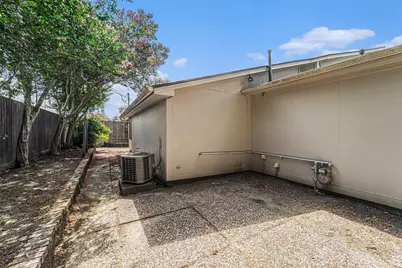 9650 Val Verde Street, Houston, TX 77063 - Photo 35