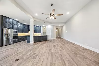5121 Allen Cay Drive, Texas City, TX 77590 - Photo 9