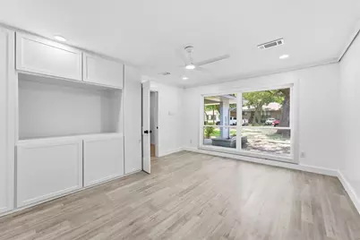 11907 Renwick Drive, Houston, TX 77035 - Photo 5