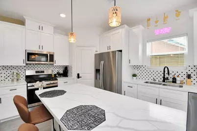 8406 Parnell Street #A/B, Houston, TX 77051 - Photo 11