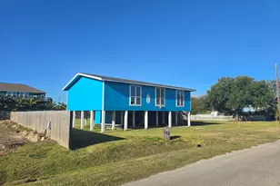 1106 Canal W, Crystal Beach, TX 77650 - Photo 3
