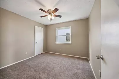 16819 Quail Crest Court, Houston, TX 77489 - Photo 11