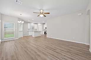 520 Emerald Thicket Ln, Houston, TX 77336 - Photo 5
