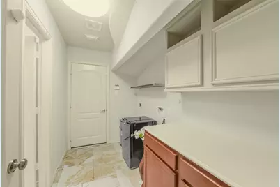 82 Cherry Hills Drive, Jersey Village, TX 77064 - Photo 11