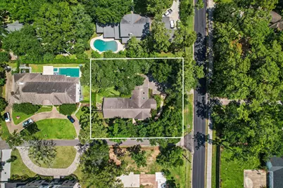 11902 Laurie Lane, Houston, TX 77024 - Photo 29