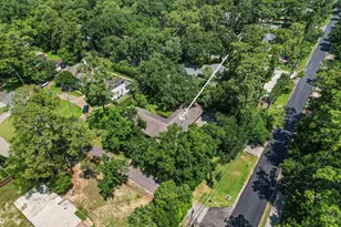 11902 Laurie Ln, Houston, TX 77024 - Photo 33