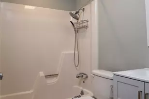 100 Edgewater Dr, Livingston, TX 77351 - Photo 9