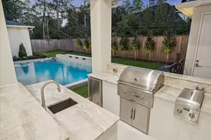 11607 Shady Grove Ln, Houston, TX 77024 - Photo 45