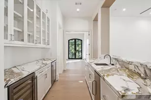 11607 Shady Grove Ln, Houston, TX 77024 - Photo 29