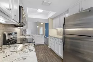 8327 Silvan Wind Ln, Houston, TX 77040 - Photo 11