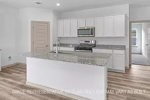1755 Holly Trails St, Sour Lake, TX 77659 - Photo 5