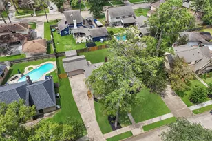 4704 Gulfway Dr, Baytown, TX 77521 - Photo 31