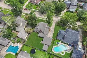 4704 Gulfway Dr, Baytown, TX 77521 - Photo 33