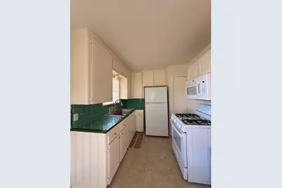 5724 1/2 Parwill Street, Houston, TX 77081 - Photo 3