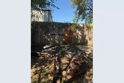 5724 1/2 Parwill Street, Houston, TX 77081 - Photo 11