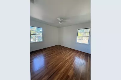 5724 1/2 Parwill Street, Houston, TX 77081 - Photo 9