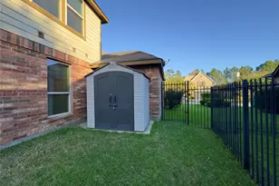 179 Hearthshire Cir, The Woodlands, TX 77354 - Photo 45