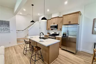 5922 Cebra St, Houston, TX 77091 - Photo 3