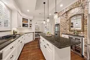 6512 Minola St, Houston, TX 77007 - Photo 7