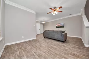 10347 Panther Point Dr, Houston, TX 77099 - Photo 9