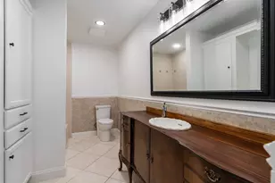 3625 Ascot Ln, Houston, TX 77092 - Photo 19