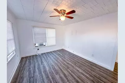 1409 10th Street, Port Arthur, TX 77640 - Photo 3