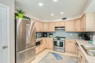 13711 Pirates Beach Blvd, Galveston, TX 77554 - Photo 15