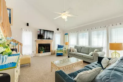 13711 Pirates Beach Boulevard, Galveston, TX 77554 - Photo 11